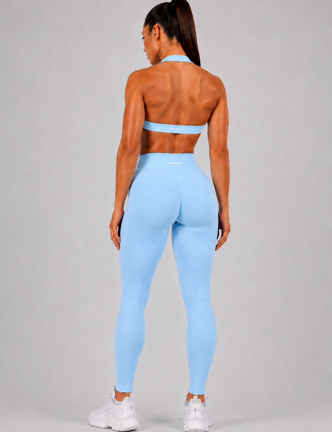 BABY_BLUE_LEGGINGS_SIDE.png
