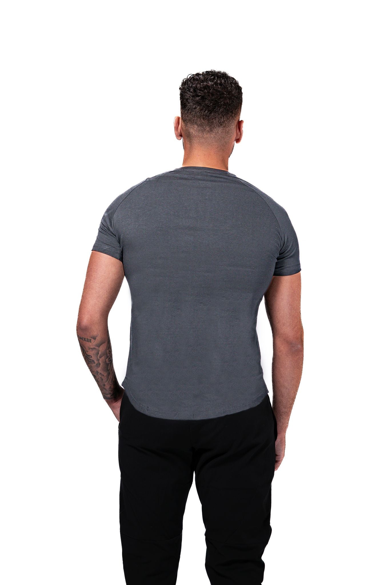 The Signature Curved Slim Grey T-shirt